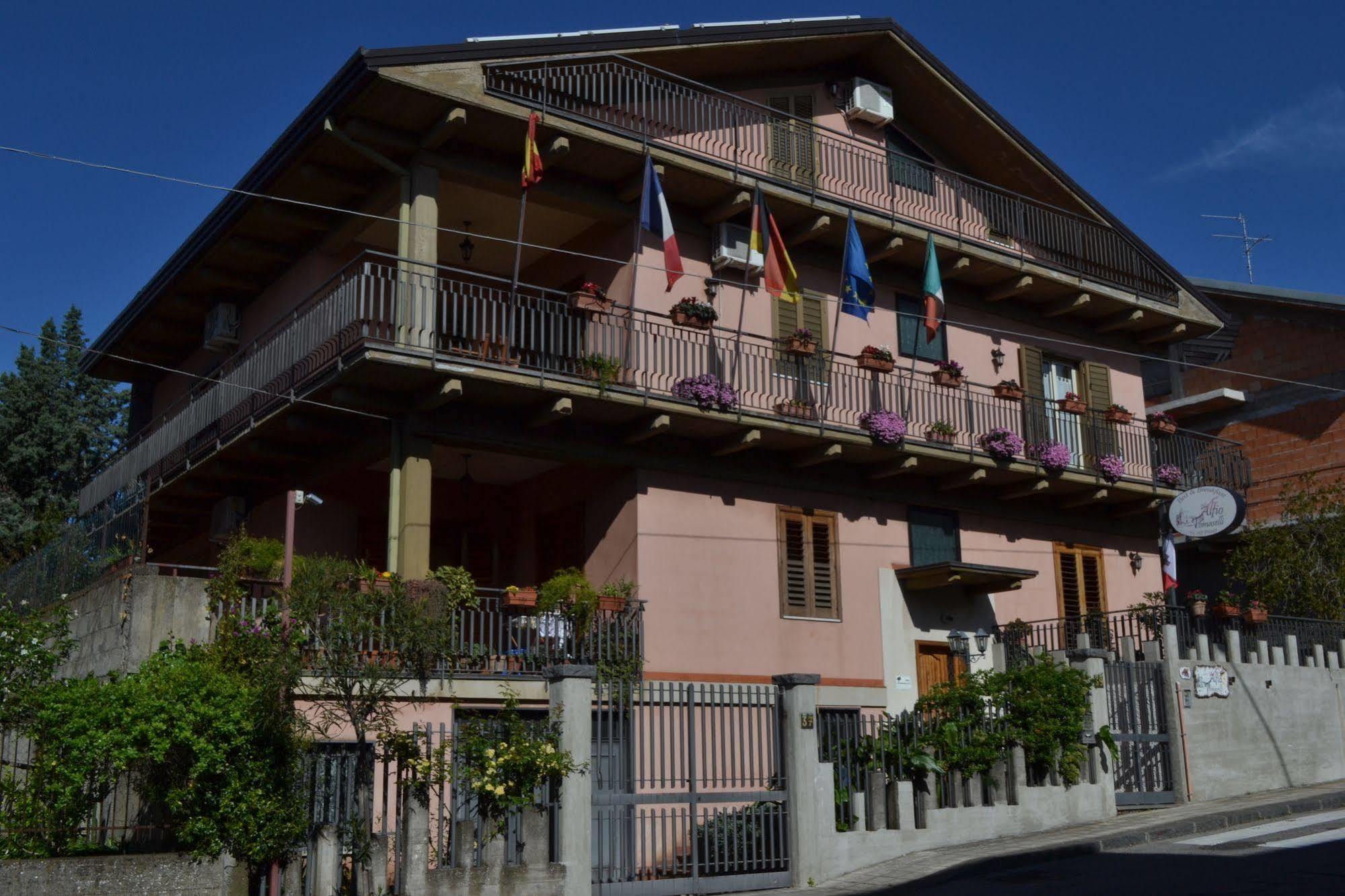 B&B Alfio Tomaselli Nicolosi Bagian luar foto